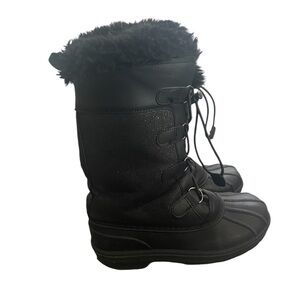 Girls Cat & Jack Black Fur Snow Boots Glitter Tie Up Size 2